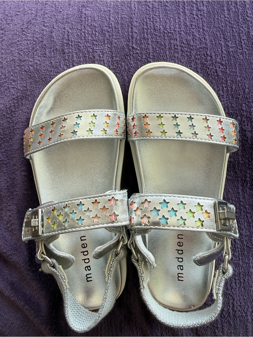 Brand New Madden Girl Kids Silver Star Cutout Sandals with Rainbow Accents